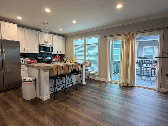 5th image of 13021 Dessau Rd Lot 352