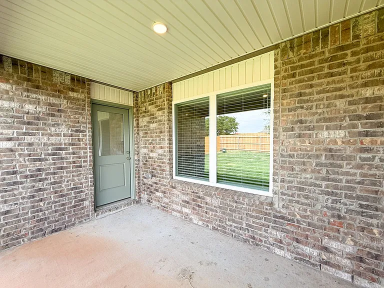 16309 Harvester Dr — Photo 27