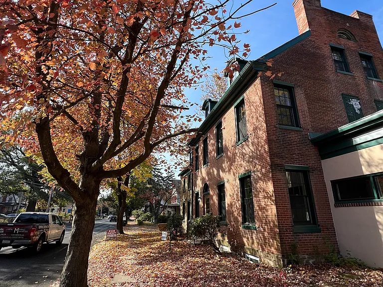 151 W Maple Ave #5 — Photo 3
