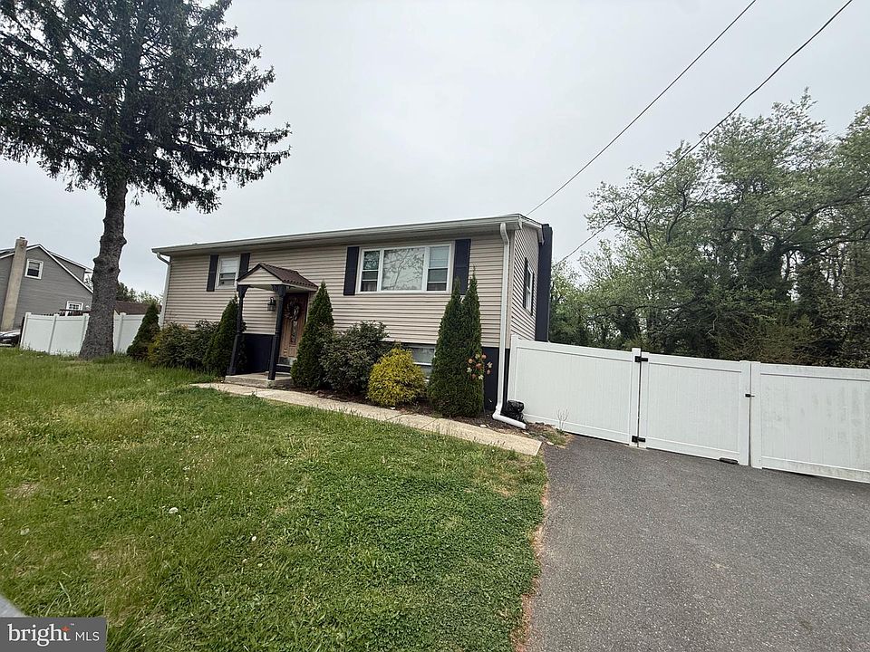 1st image of 35 Longview Dr
