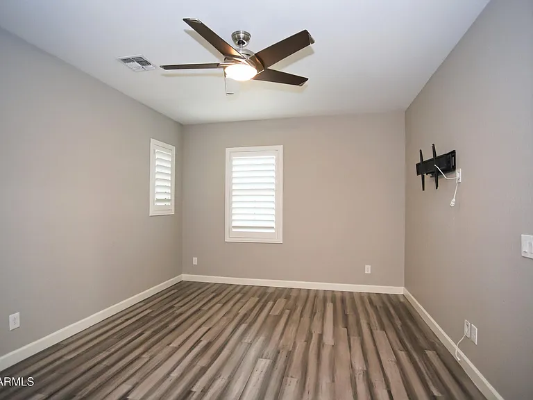 4116 S Greythorne Way — Photo 8