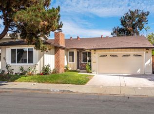 953 Flying Fish St, Foster City, CA 94404