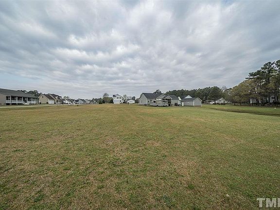 3rd image of 179 Gardner Lake Dr