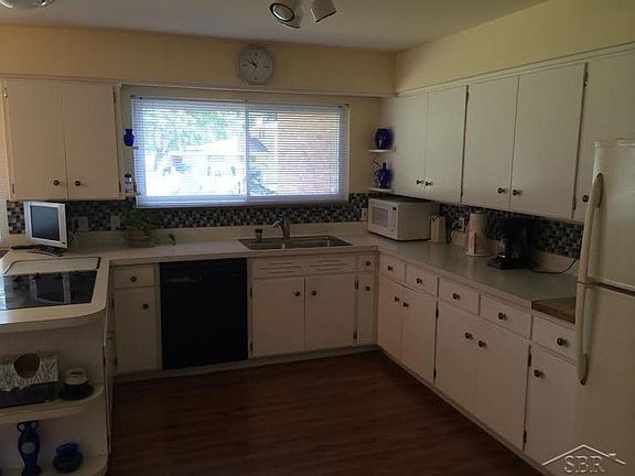 5th image of 4621 Ashland Dr