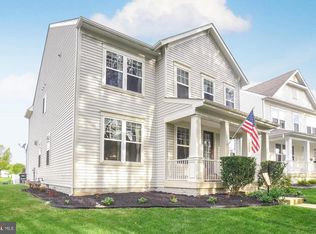 23114 Petunia Way, California, MD 20619