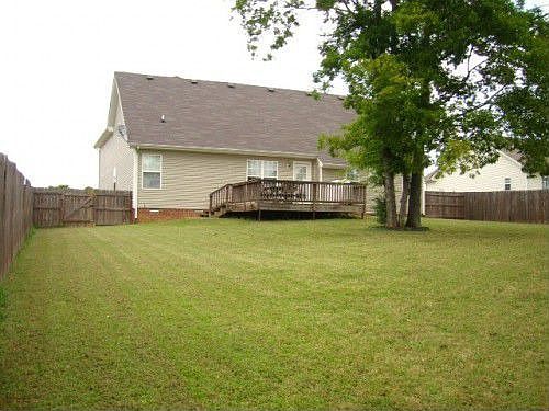 2nd image of 1401 Ambleside Dr