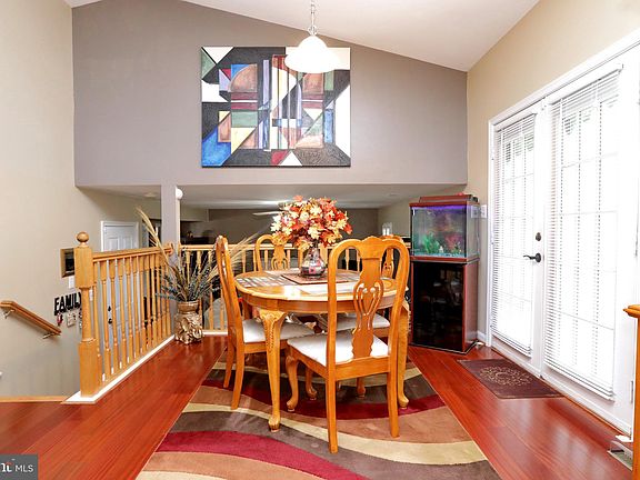 5th image of 5057 Dorchester Cir