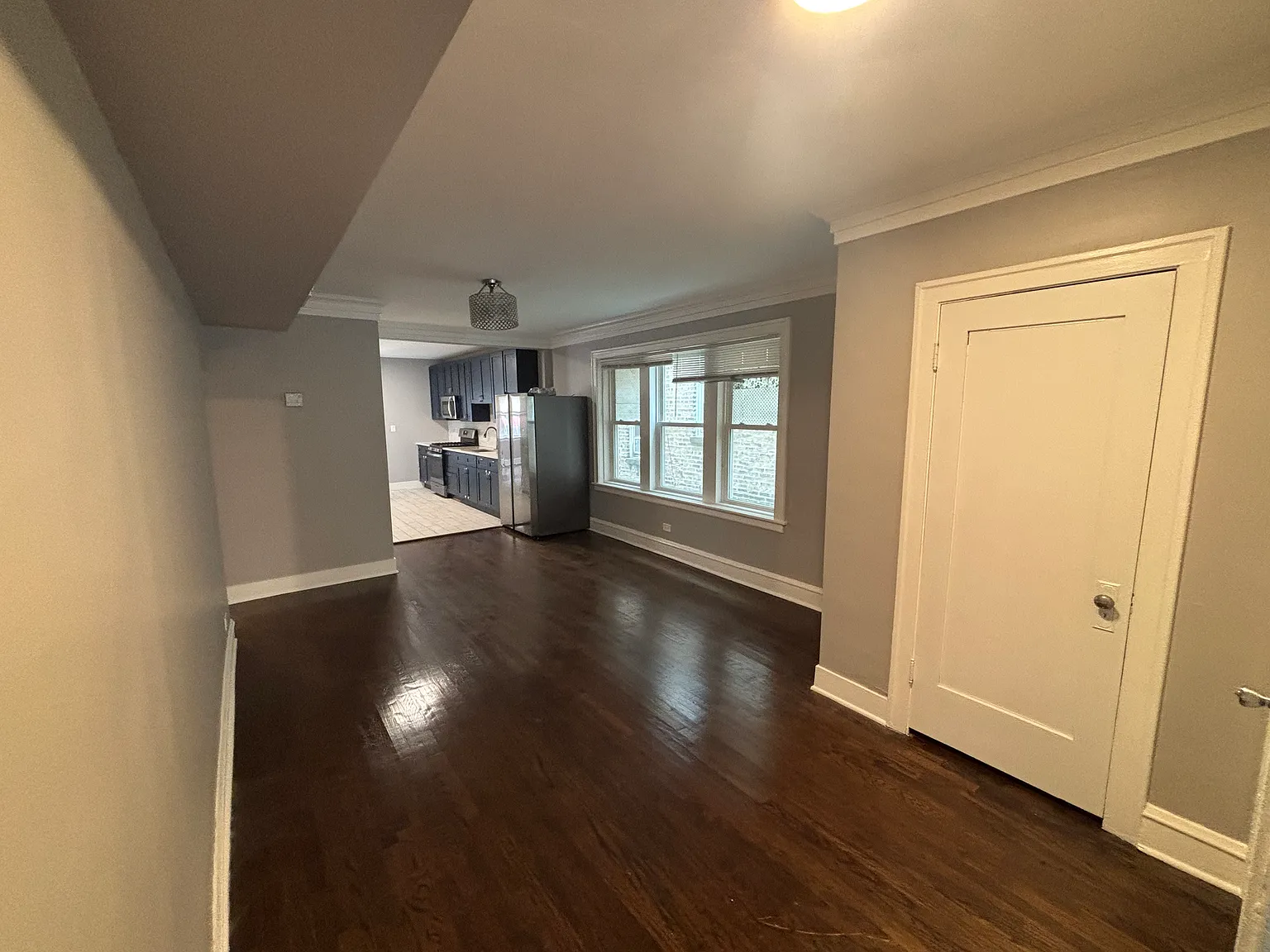 3 bed, 1350 sqft, $2,395 — Photo 3
