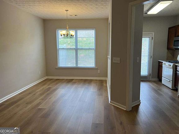 3rd image of 6614 Splashwater Dr