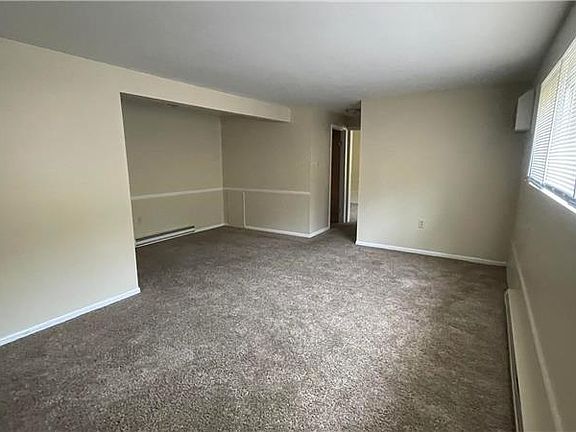 5th image of 407 Colonial Dr #38