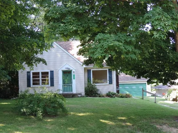 7669 Forest St, Dexter, MI 48130