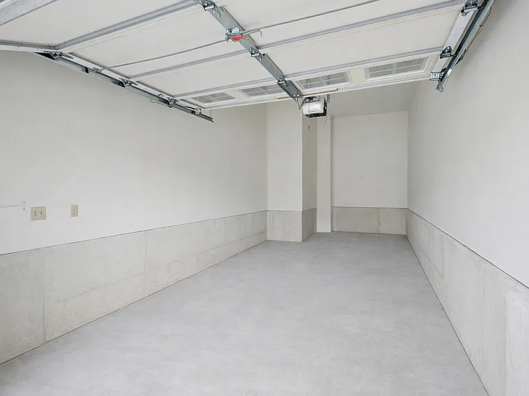 Spring Creek Apartments — Photo 194