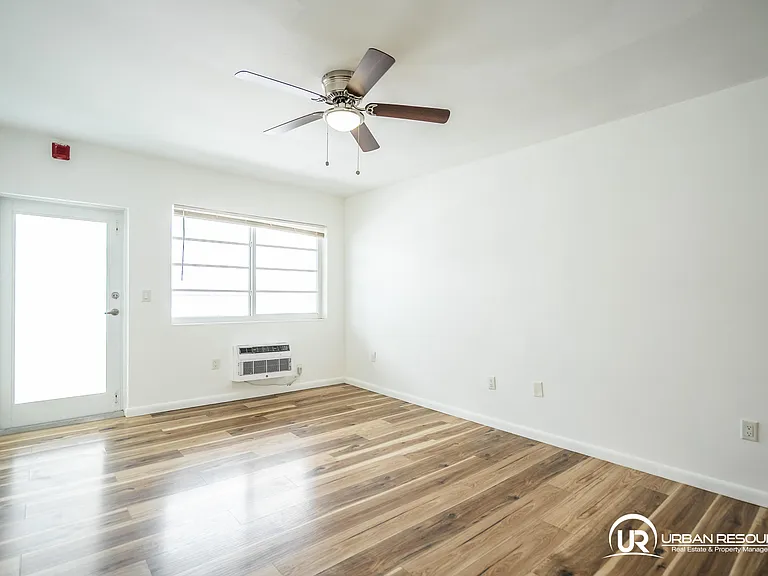 1120 Euclid Ave #9 — Photo 7