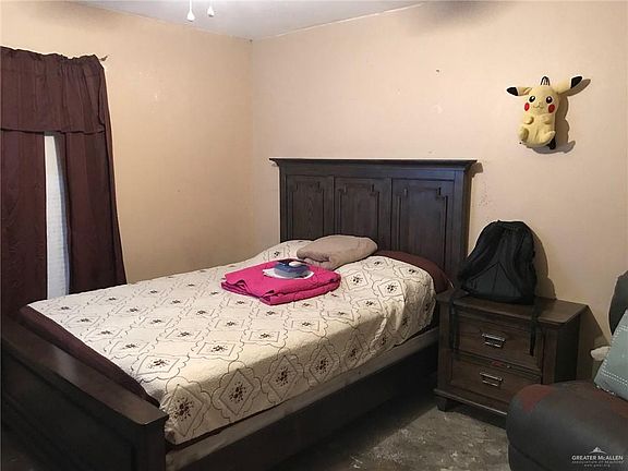 5th image of 601 Greenland Cir S