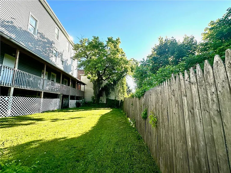 171-173 W Ridge St #4 — Photo 9