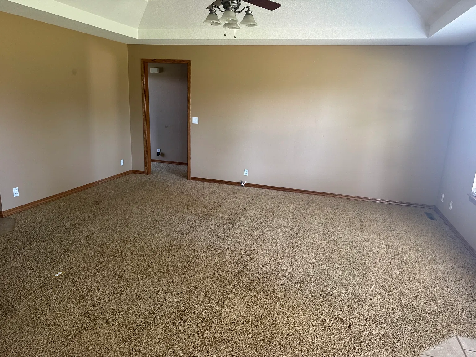 3 bed, 1321 sqft, $1,500 — Photo 4