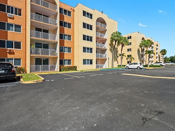 3rd image of 7000 NW 186th Street #4-219