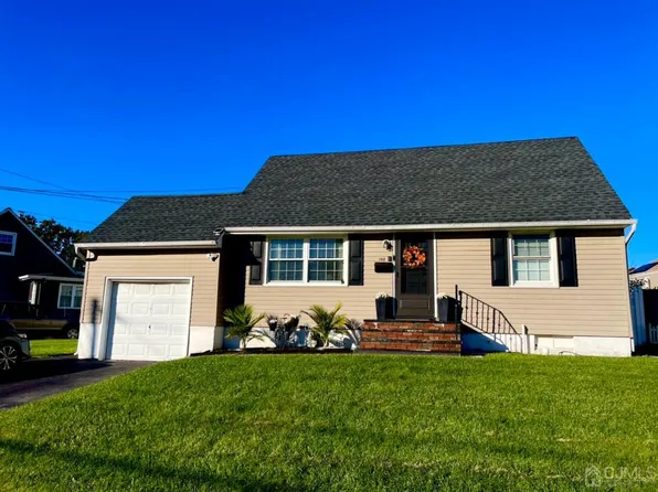 102 Warner St, Fords, NJ 08863
