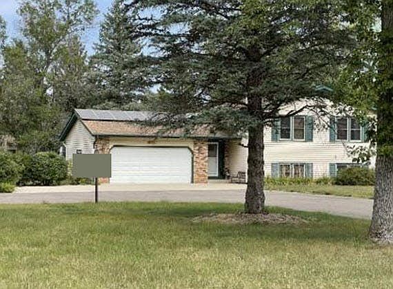 3rd image of 15885 190th St E