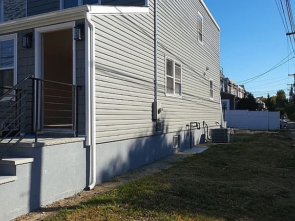 2nd image of 5502 Avenue