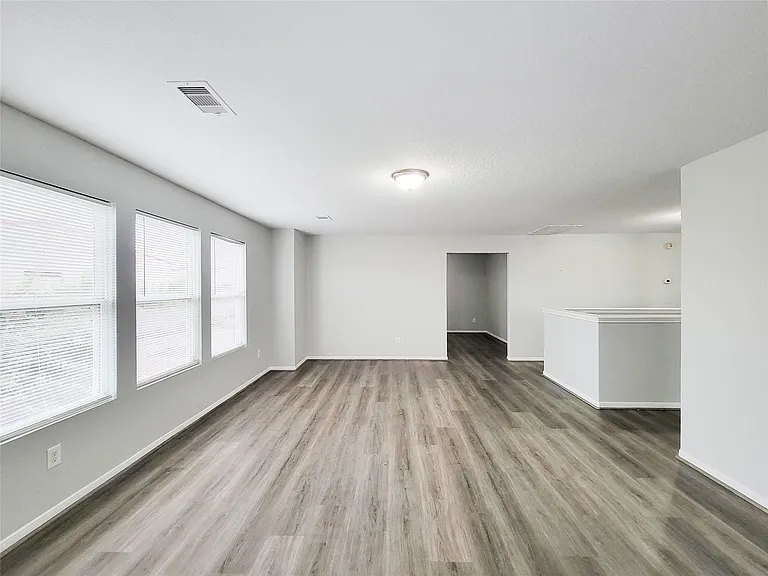 3602 Zephyr Glen Way — Photo 28