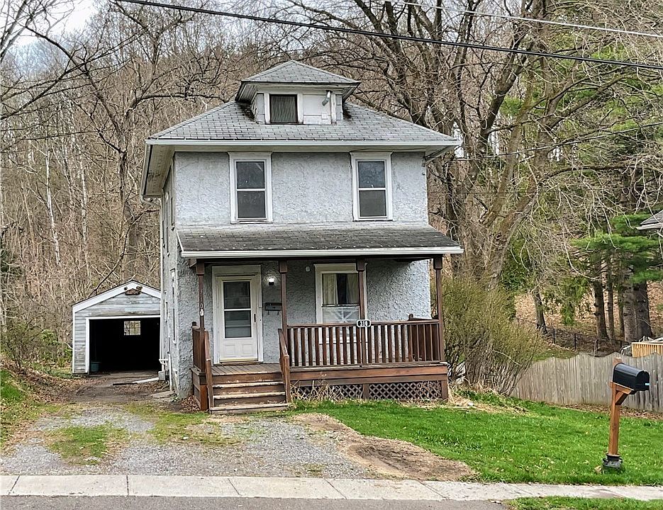 1st image of 310 Spring St