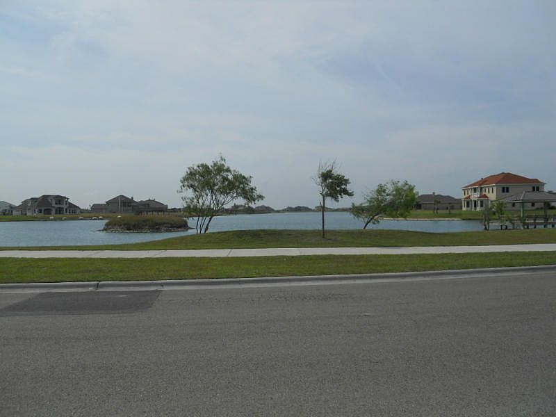 1st image of 5710 Lago Vista Dr