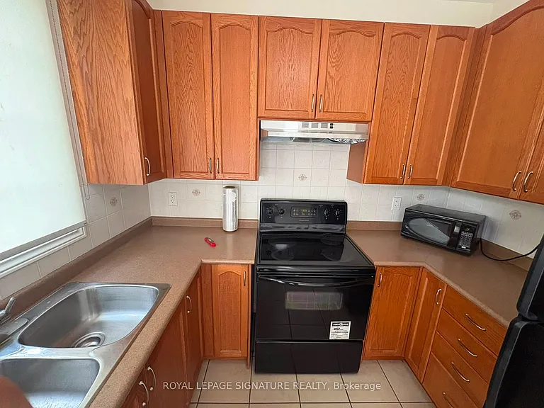39 Palm Tree Rd — Photo 8