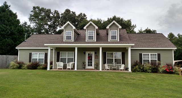1st image of 114 Eastwood Dr