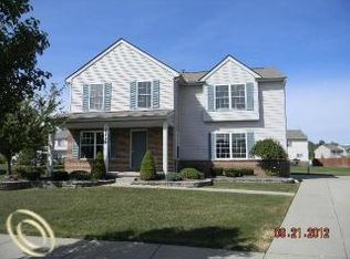 35799 Walden Ct, New Baltimore, MI 48047