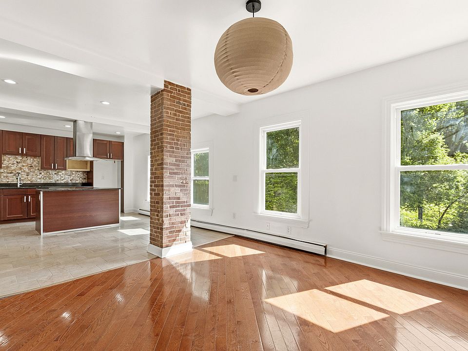 1st image of 481 Danforth St #2