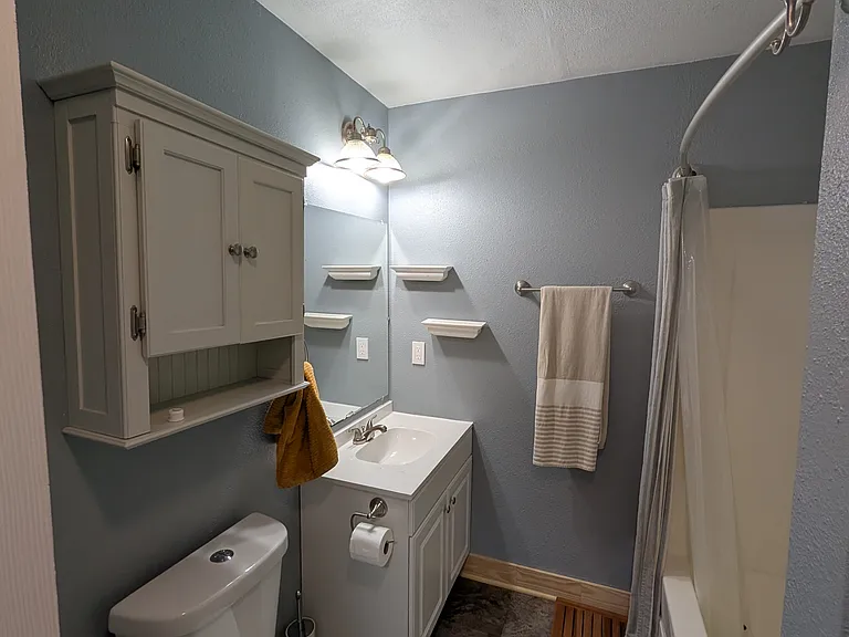 101 Maple Ln — Photo 17