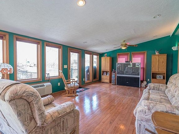 5th image of 342 Twelve Oaks Trl