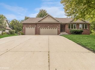 2462 NW 152nd St, Clive, IA 50325