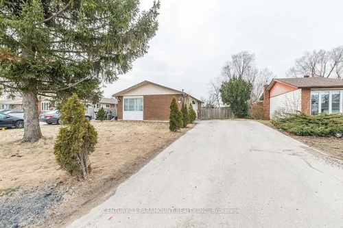 19 Finchley Cres #BASEMENT Photo 1