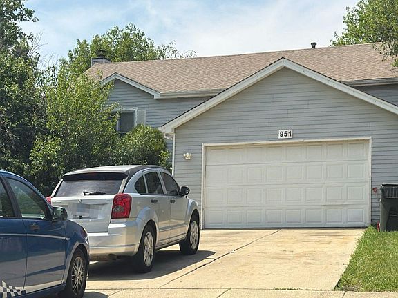 2nd image of 951 Campbell Dr