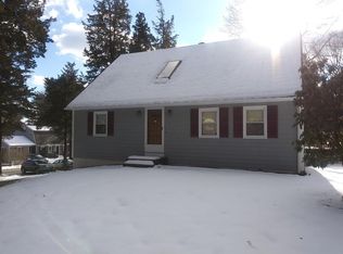 5 Carver St, Marshfield, MA 02050