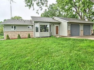 10397 Torrey Rd, Fenton, MI 48430