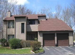 14 Kings Wood Mnr, Shelton, CT 06484