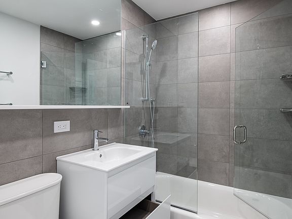 2nd image of 1428 Columbia Rd #6C