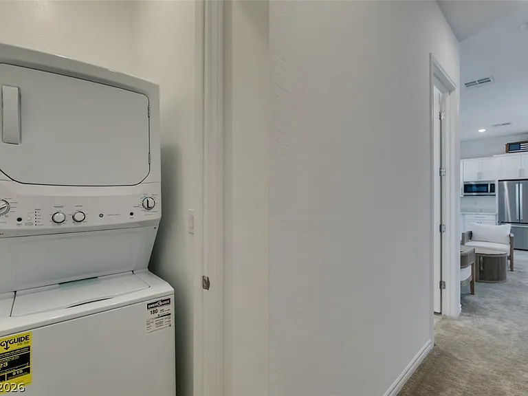 988 Edinburgh Fields Ct — Photo 39