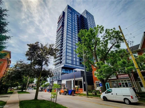 370 Martha St #608, Burlington, ON L7R 2P7
