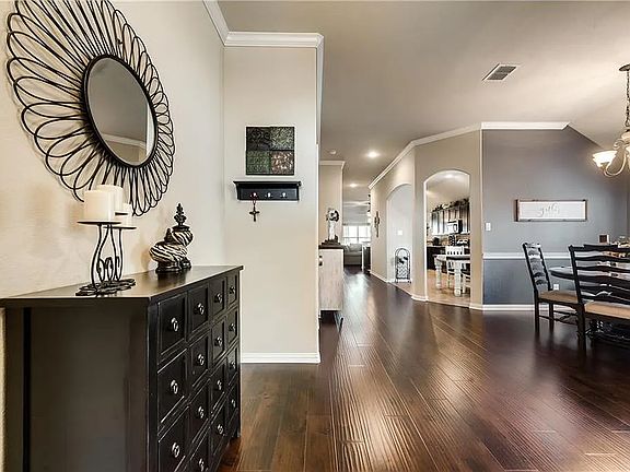 5th image of 1316 Hearthstone Dr