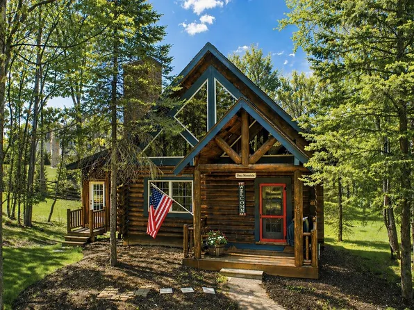 55 Village Dr Unit 5, Oakland, MD 21550