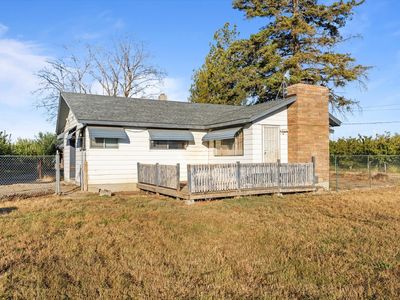 2284 Ashue Rd, Wapato, WA, 98951