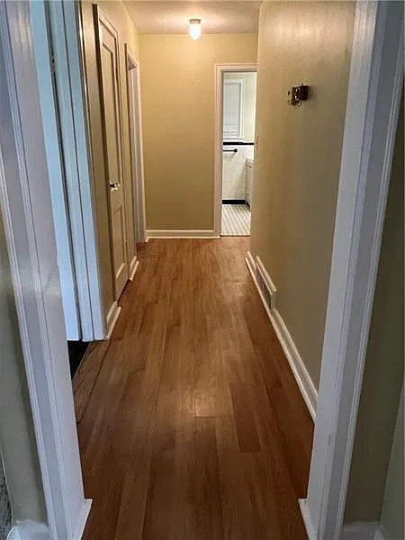 2 bed, 1.0 bath, $2,000 — Photo 3