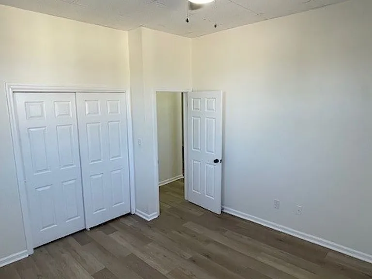 110 Hamilton St — Photo 15