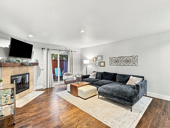 3rd image of 4777 Cedar Springs Rd APT 9K
