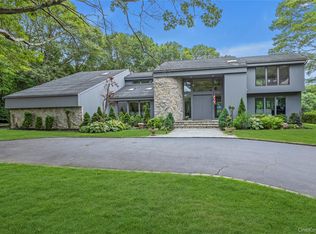 6 Fox Hunt Court, Huntington, NY 11743