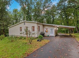 523 New Rd, Avon, CT 06001